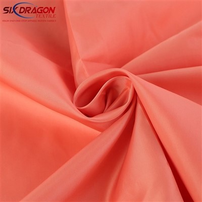 Drapp li ma jgħaddix ilma minnu bil-meter għal tinda, inforra, basktijiet u valiġġi